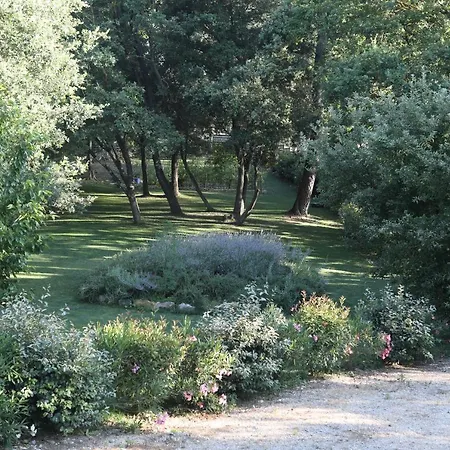 Holiday home Maison Calme Et Verdure *